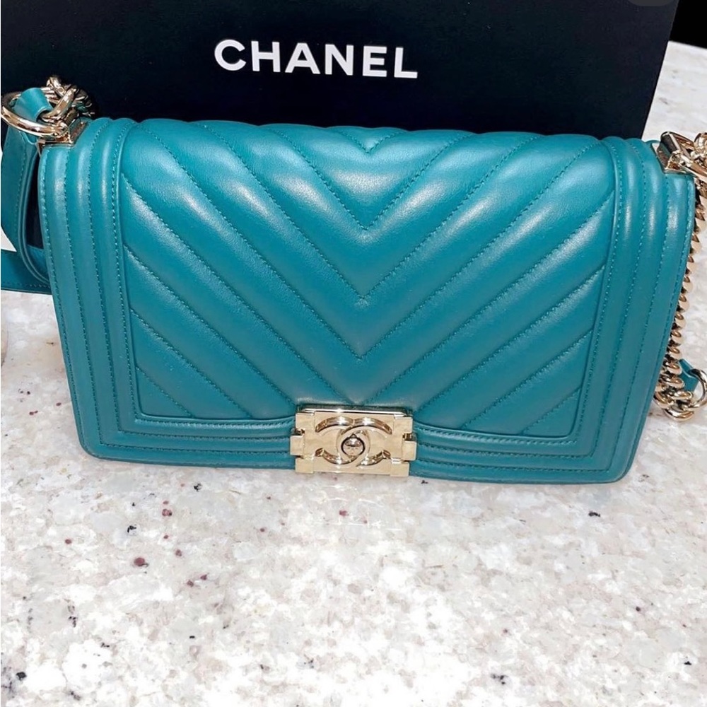 Chanel chevron calf skin medium boy bag